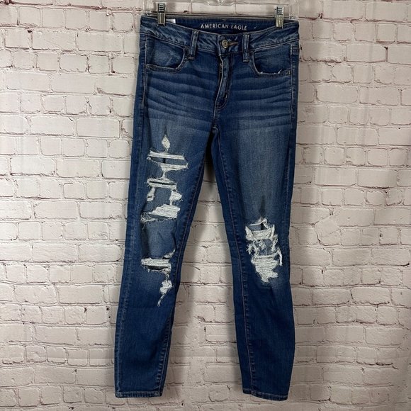 American Eagle Outfitters Denim - American Eagle Jeggings SIze 6 Short Distressed